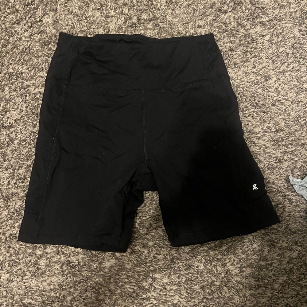 biker shorts with pockets